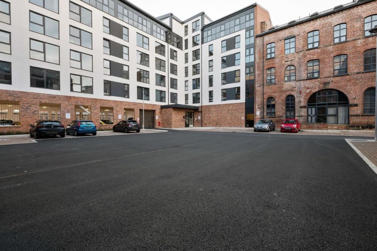 Lovely Riverside 2 Bed Apartment Leeds  Kültér fotó